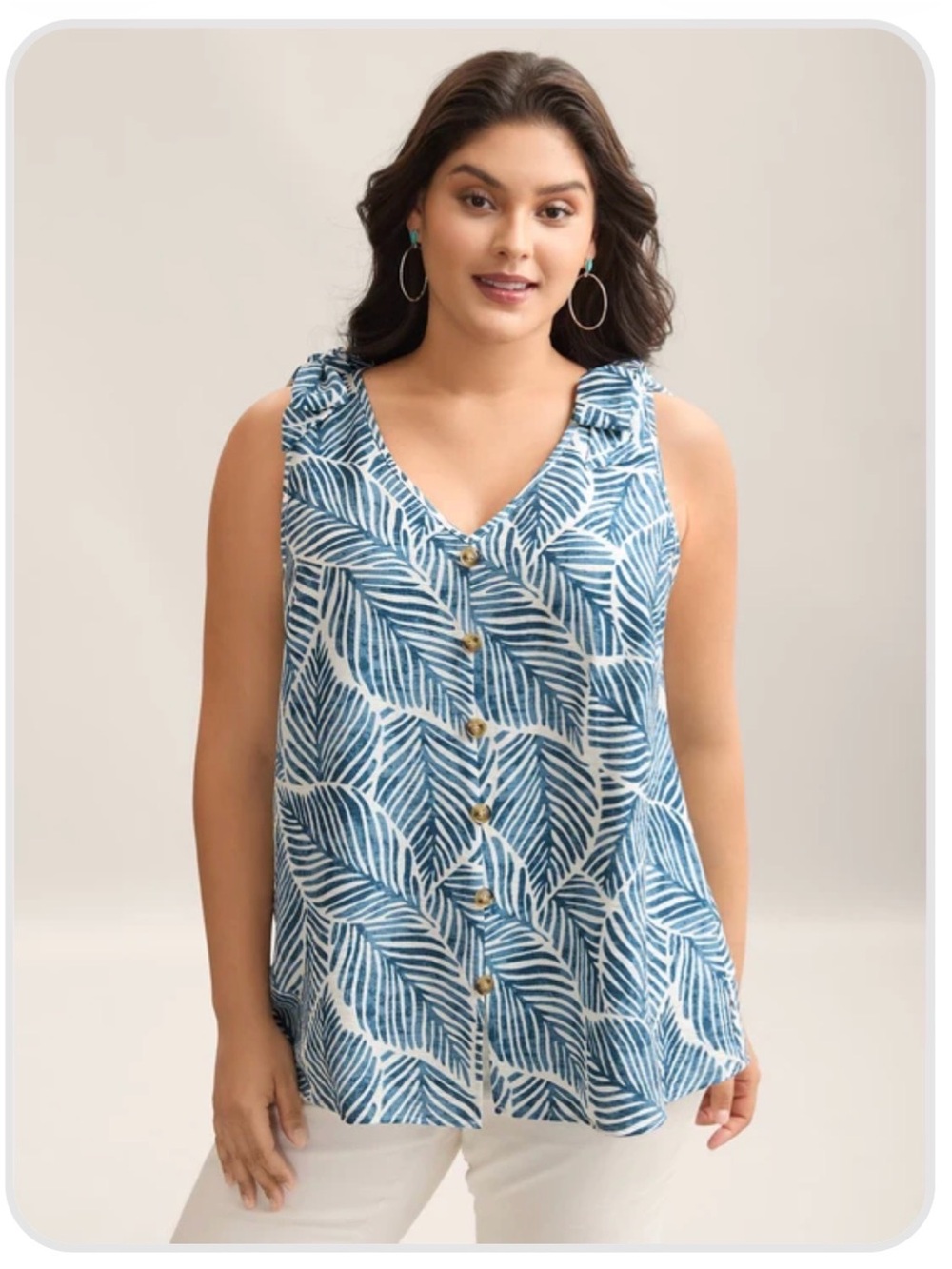 BloomChic Blue and White Leaf-Print Sleeveless Button-Front Blouse